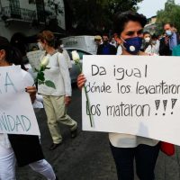 Marchan en Polanco ante asesinato de los empresarios Baptiste Lormand y Luis Orozco