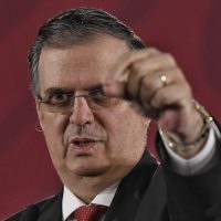 Gobierno apuesta al 'éxito” de sus medidas para disminuir el 'flujo irregular” de migrantes: Ebrard
