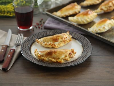 La receta más simple y rápida de masa de empanadas sin TACC: preparala en casa con apenas 4 ingredientes