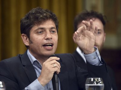 Kicillof culpó a Macri y Vidal por la crisis sanitaria de la provincia