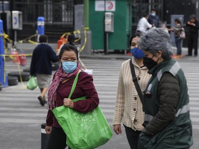 AMLO: Contagios por Ómicron van en aumento, pero no las hospitalizaciones y defunciones