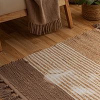 Transformá lo que ibas a tirar: el paso a paso para hacer un organizador de baño con una alfombra vieja