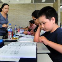 Carlos Santamaría, de nueve años, concluye diplomado en Bioquímica y Biología Molecular