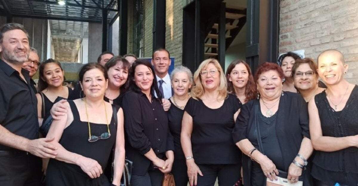 Inauguración del Centro de Artes Escénicas “La Usina” en Neuquén. Fuente: (Mejor Informado).