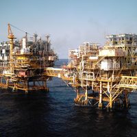 El gobierno podría tener ingresos petroleros adicionales por 300 mil mdp en 2021: SHCP