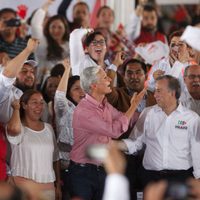 "Redoblar esfuerzos", exhorta Meade a maquinaria priista movilizada por Del Mazo en Coacalco