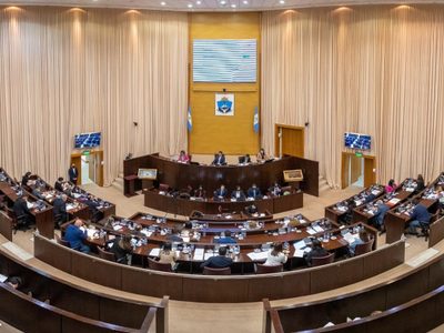 Docentes cumplidores cobrarán 14 sueldos por año