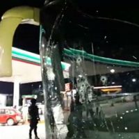 Intento de asalto a autobús turístico deja cuatro heridos en la autopista del Sol