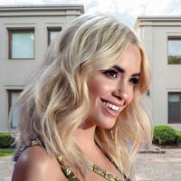 Gran parque y un lugar ideal para la música: Lali Espósito disfruta en su mansión de zona norte