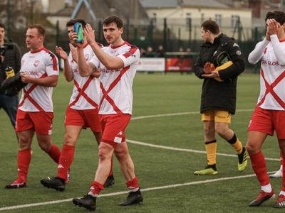 ¡Insólito caso en Inglaterra! Ganaron 27 partidos consecutivos, pero el coronavirus les arruinó todo