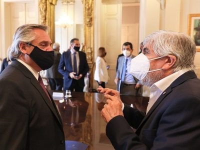Alberto Fernández se reunió con Hugo Moyano: preocupan los cortes de ruta