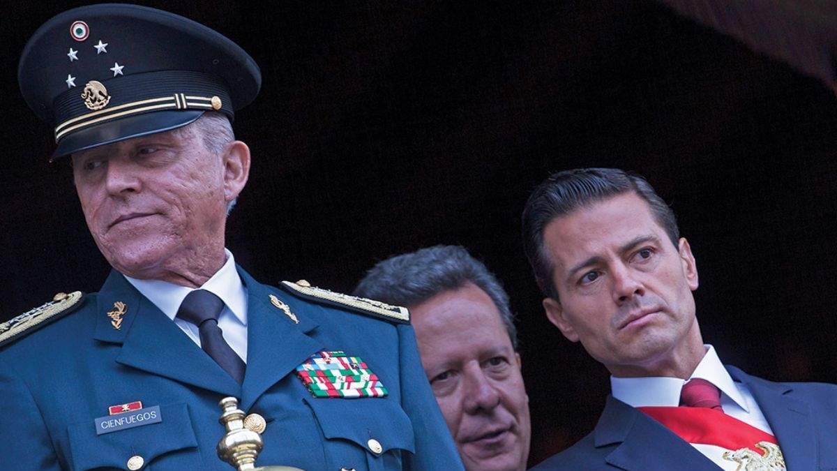 Salvador Cienfuegos y Enrique Peña Nieto
