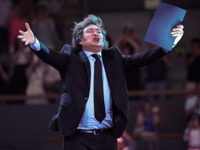 Con Karina a su lado, Javier Milei inicia la gira por Chaco y Corrientes para reforzar a La Libertad Avanza
