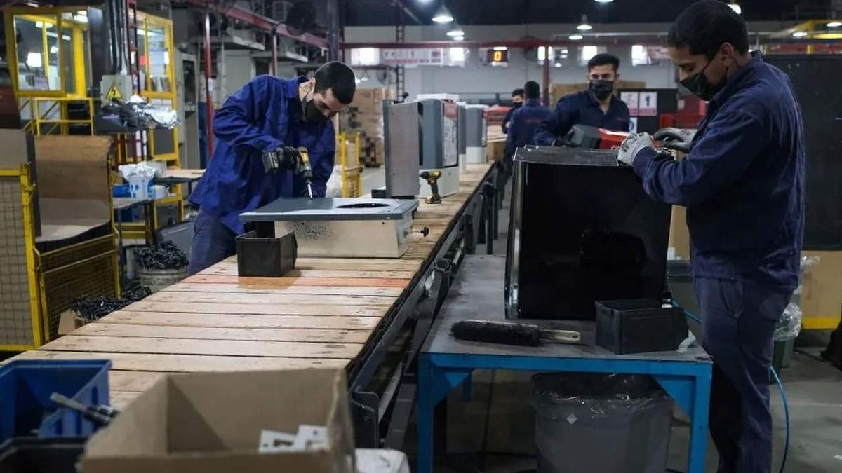 Industria. Fuente: (Twitter)