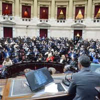 Tras semanas de negociaciones, la Ley ómnibus se debate en Diputados