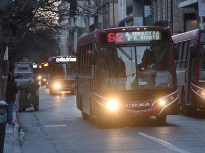 ¿Y la solidaridad? Los colectiveros realizan un paro hasta el viernes