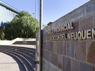 Educación repudió los hechos de violencia ocurridos en el CPEM 54 y en el Colegio San Martín