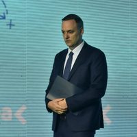 Adorni se prepara para ir a Diputados y responder más de 4.800 preguntas