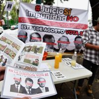 The Economist compara a AMLO con Cantinflas por lo ambiguo de la pregunta sobre la consulta