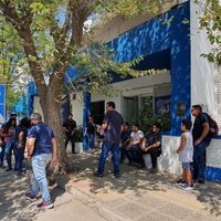 Asamblea de trabajadores del EPAS por reajuste de viandas y falta de personal