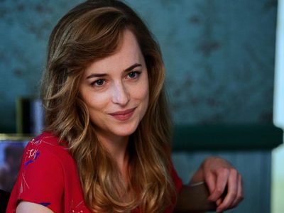 Moda: Dakota Johnson vuelve a las calles con una lección de estilismo imperdible. ¡Es la mejor!