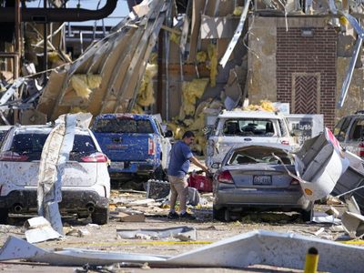Al menos 20 muertos por tormentas y tornados en EU