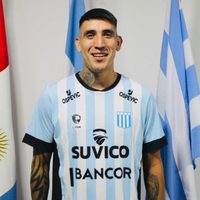 Racing de Córdoba presentó oficialmente a Ricardo Centurión