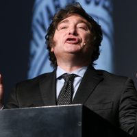 Javier Milei arremetió contra Alberto Fernández, Fabiola Yáñez y periodistas