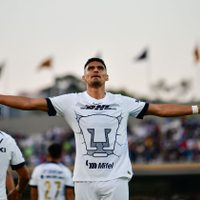 Pumas derrota a Santos y se trepa provisionalmente a la segunda posición del Clausura