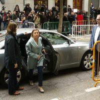 Dictan prisión eludible con fianza para presidenta del Parlament de Cataluña