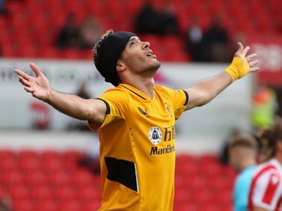 Raúl Jiménez no se integrará "por el momento" al Tri