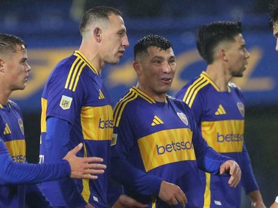 A pesar de los silbidos: el criticado jugador de Boca que sería titular ante Godoy Cruz