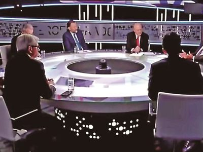 Tiempo de complacencias:  AMLO y sus relaciones "de ida y vuelta" con las televisoras