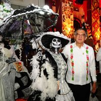 Premian Américo y María concurso estatal de catrinas y catrines