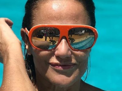 "¡Cuánto calor!" Fernanda Callejón realizó una infernal producción desde la pileta ¡Se quema!