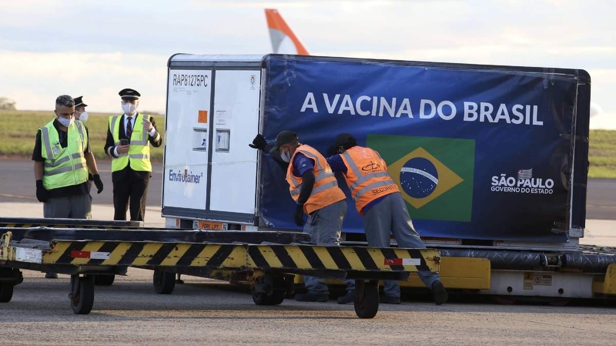 Arribo de las vacunas a Brasil. Fuente: (Twitter)