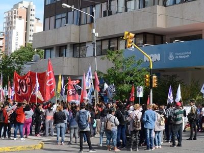 La Municipalidad de Neuquén insistió en su pedido a la justicia para que intervenga en los cortes