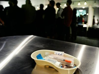 Inyecciones limpias, prevención sanitaria para adictos