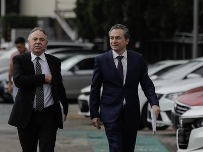Juez pospone de forma indefinida la audiencia para acusar a Lozoya de lavado de dinero (Video)