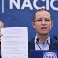 Anaya acusa al gobierno federal de filtrar fotografías para atacar su patrimonio, pero exonera a Peña