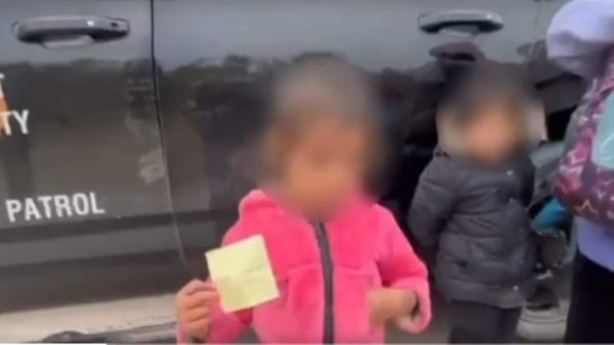 Niña de dos años, presuntamente de El Salvador fue detenida en la frontera México-EU