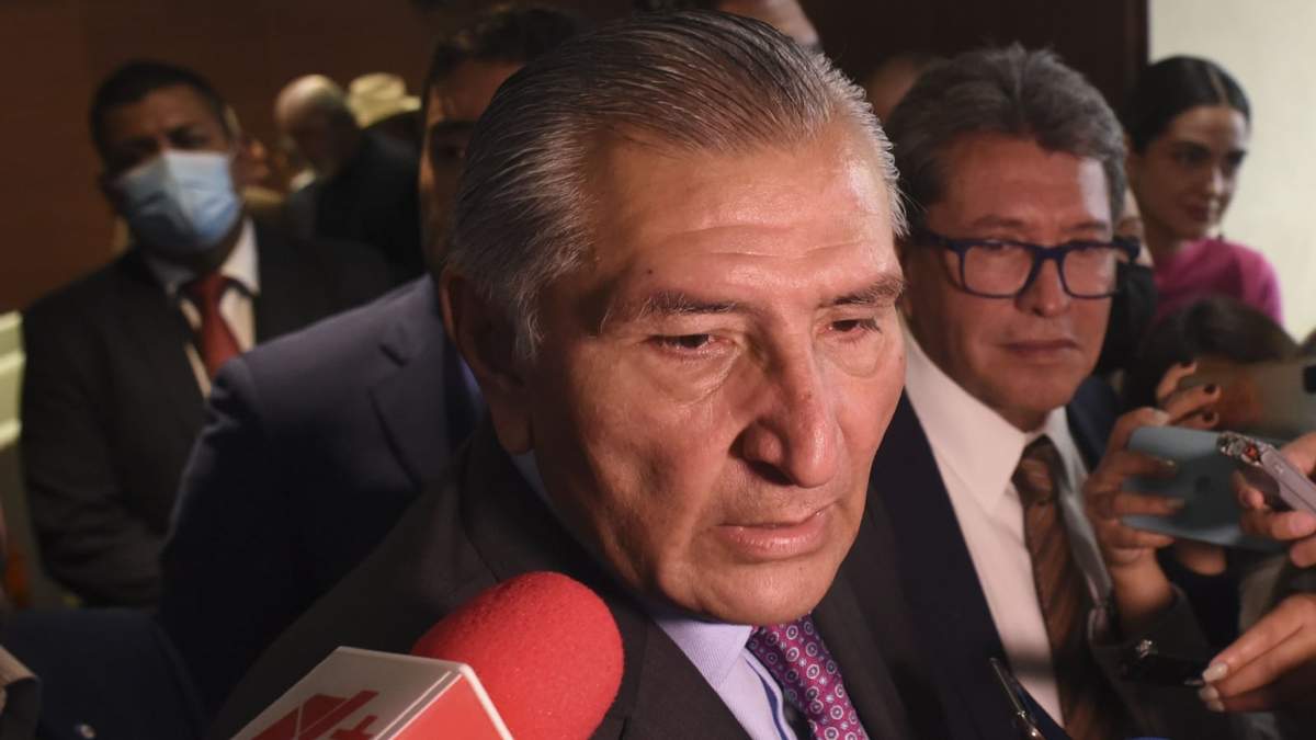 El secretario de Gobernación y Monreal, en imagen de octubre de 2022