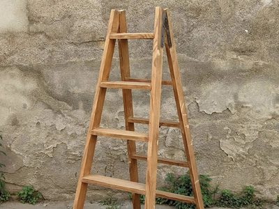 Si tenés alguna escalera vieja o rota, no la tires: creá esta mesita estilo Pinterest en minutos y sin gastar un peso
