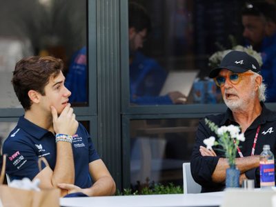 Tras las críticas: Flavio Briatore volvió a hablar sobre el futuro de Franco Colapinto