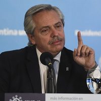 La oposición insiste con el “adoctrinamiento” y critica a Alberto Fernández por avalar a la docente