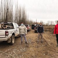 Solidaridad neuquina: repartieron leña a merenderos de la ciudad
