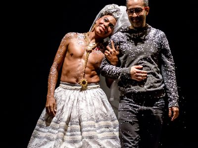 'Réquiem para un alcaraván”: de la tierra al teatro