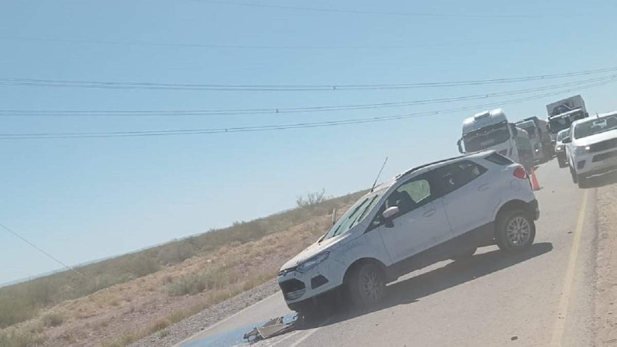 La camioneta que protagonizó uno de los incidentes en la ruta 51. Fuente: (Minuto Neuquén)