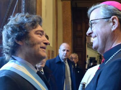 La Iglesia volvió a cruzar al Gobierno y cuestionó la reforma migratoria impulsada por Milei