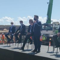 Darío Martínez participó del inicio del hormigonado de la central hidroeléctrica Aña Cuá